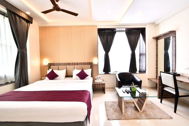 Room 12 of 65