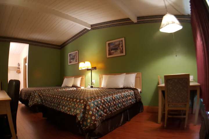 Room 21 of 55