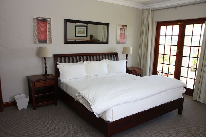 Room 2 of 66