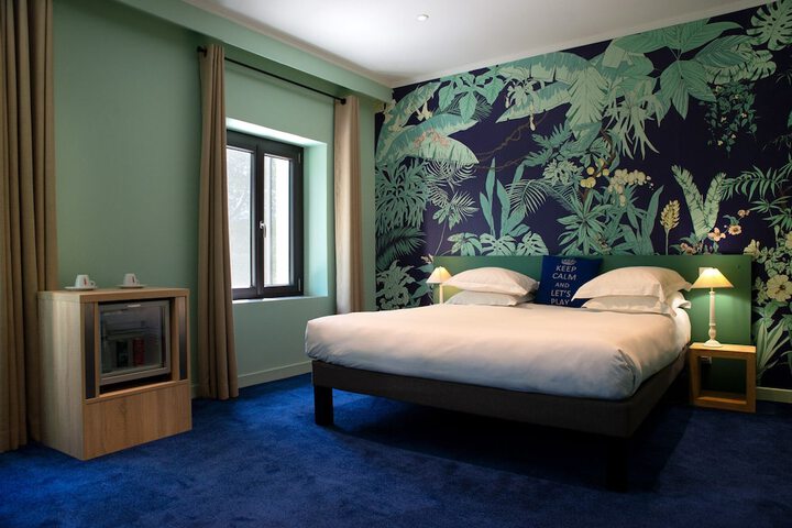 Room 25 of 71