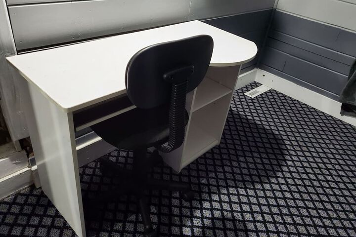 Room 4 of 12