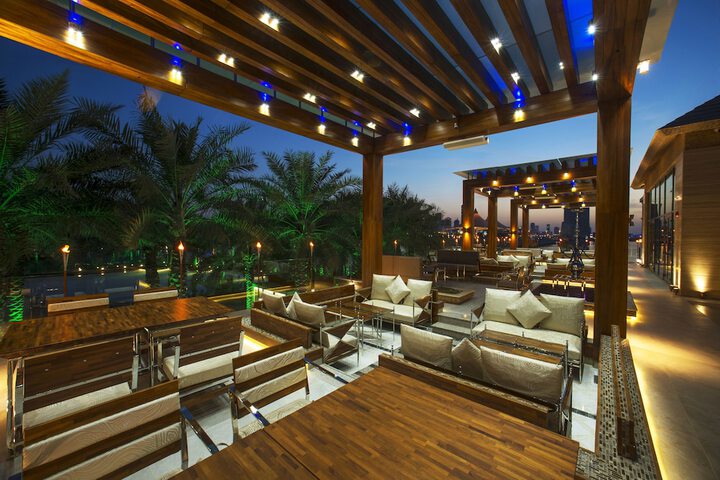 Lounge 126 of 134