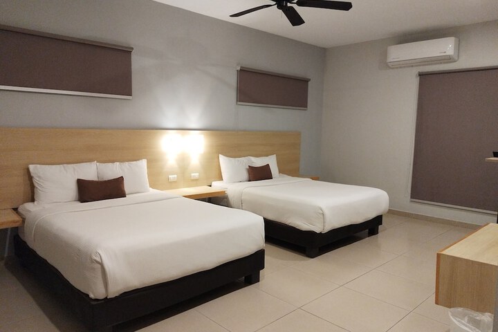 Room 8 of 44