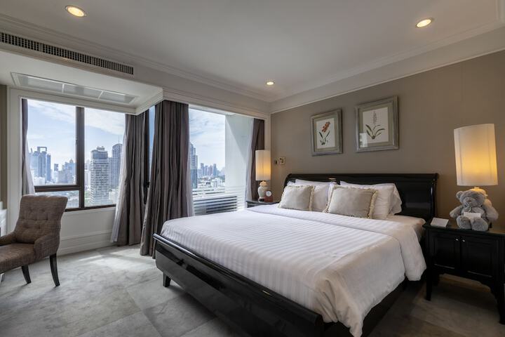 Room 5 of 65