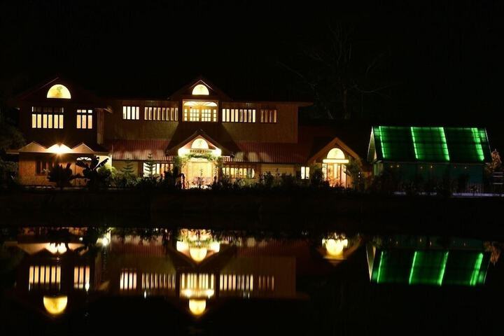 Hotel 3 of 13