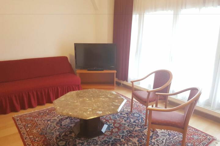 Room 82 of 133