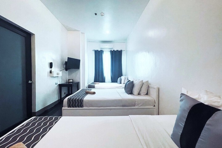 Room 26 of 43
