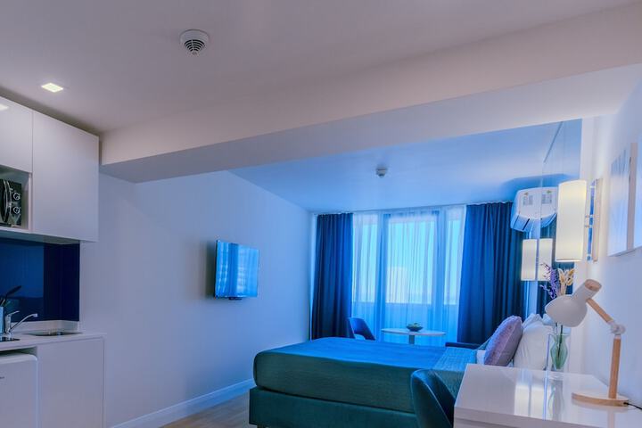 Room 14 of 64
