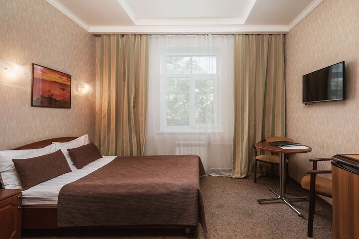 Room 28 of 73
