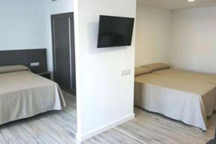 Room 14 of 48