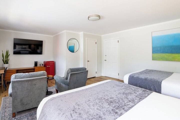 Room 12 of 22
