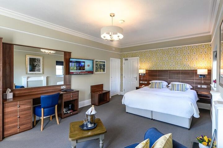 Room 2 of 47