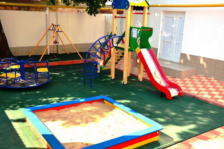 Childrens Activities 44 of 75