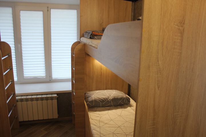 Room 5 of 11