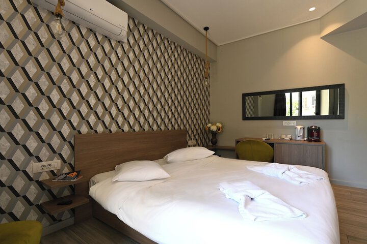 Room 59 of 200