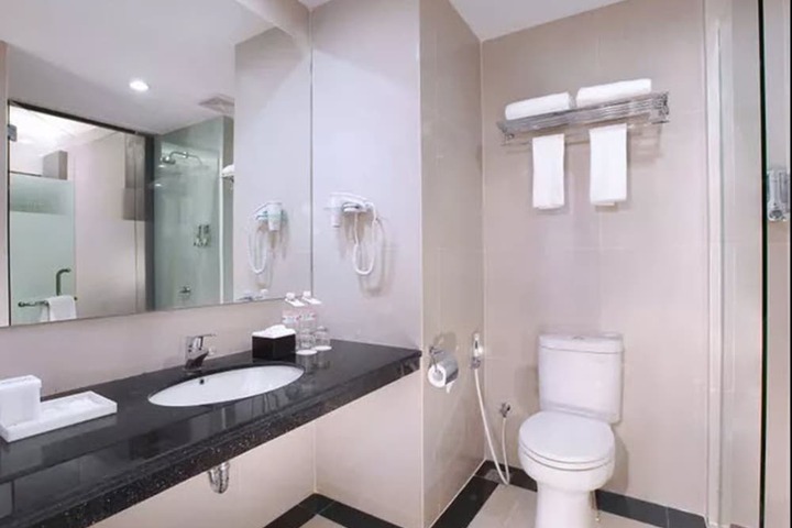 Room 14 of 19