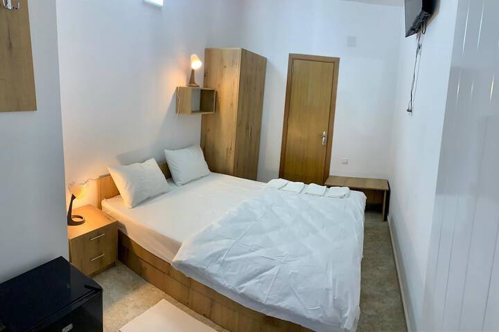 Room 14 of 35