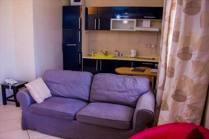 Room 5 of 18
