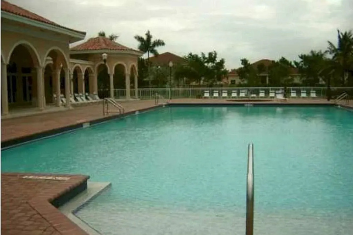 Exterior of Nautica Lovely