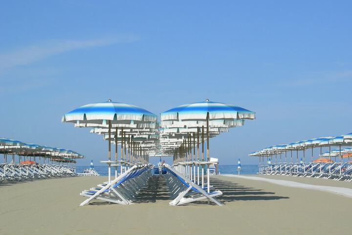 Beach 62 of 65