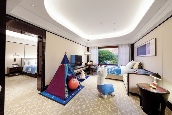 Room 36 of 165