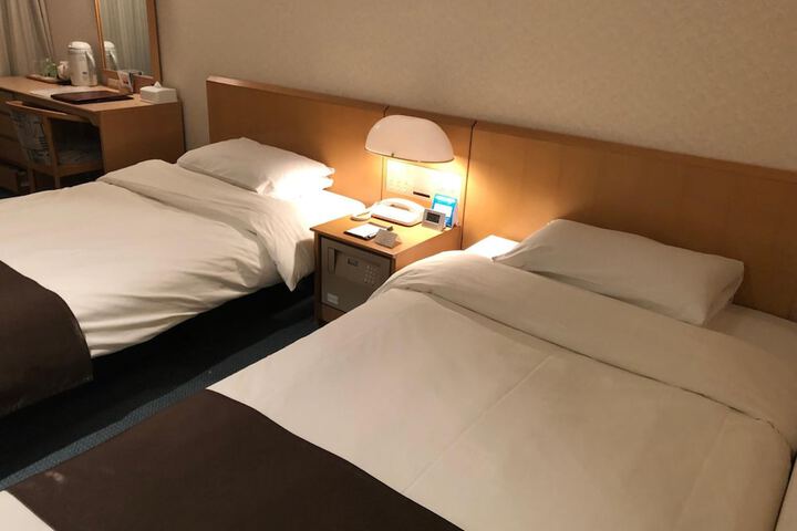 Room 19 of 104