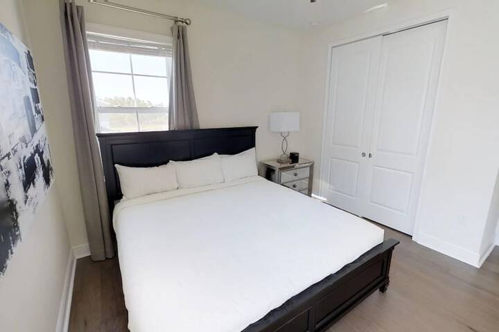 Room 5 of 56