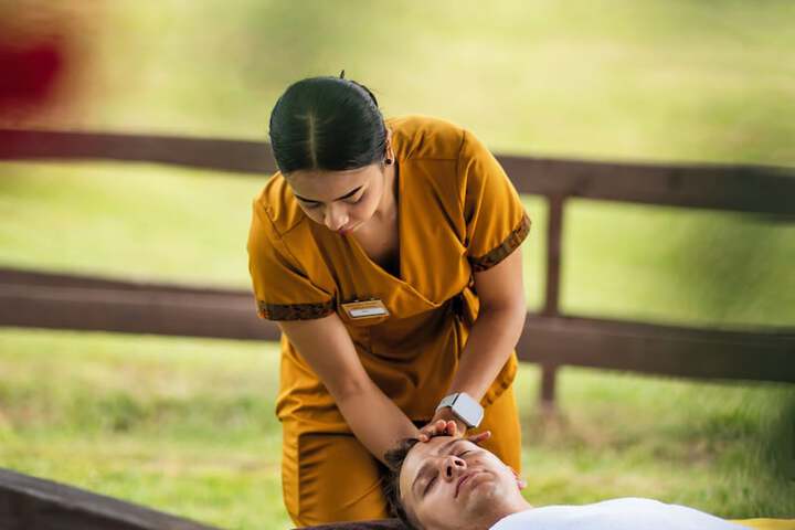 Massage in accommodation