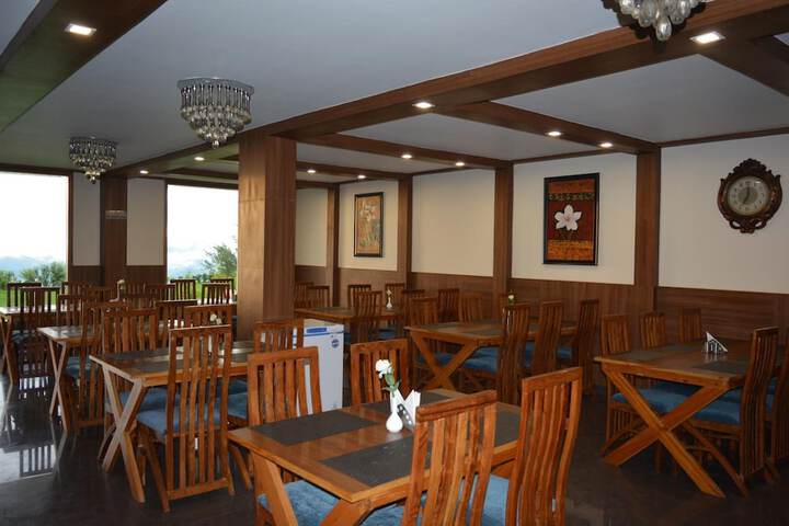 Dining 50 of 70