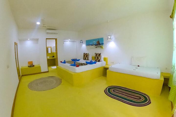 Room 9 of 49