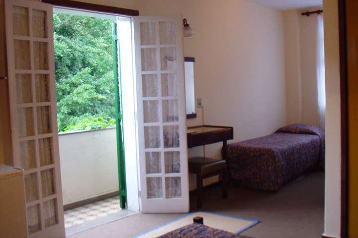 Room 34 of 121