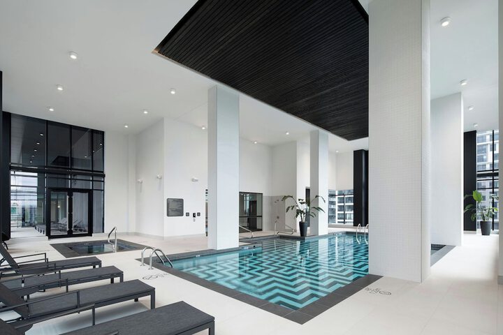 Pool 19 of 52