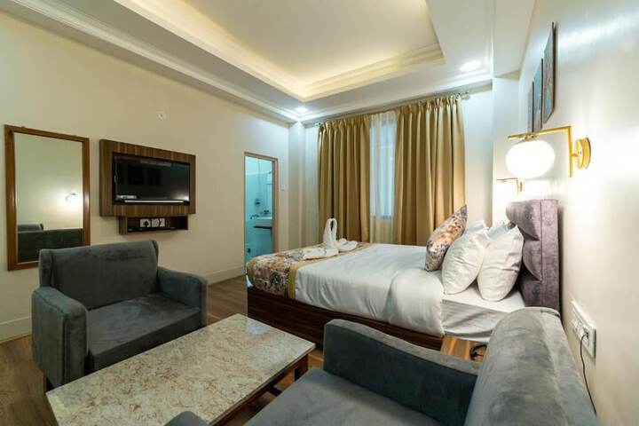 Room 5 of 21