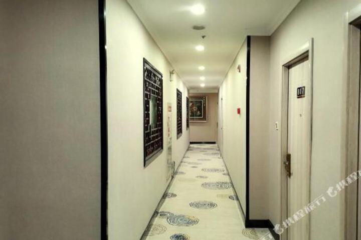 Super 8 Suzhou Mudu Yingshi City Jinshan South Road
