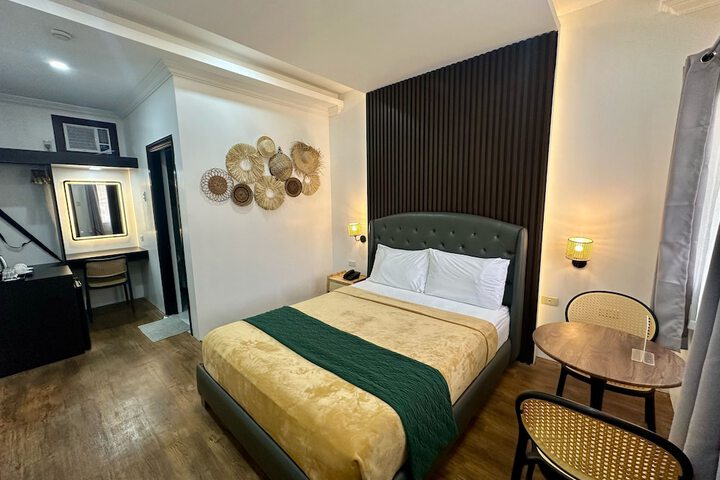 Room 26 of 69