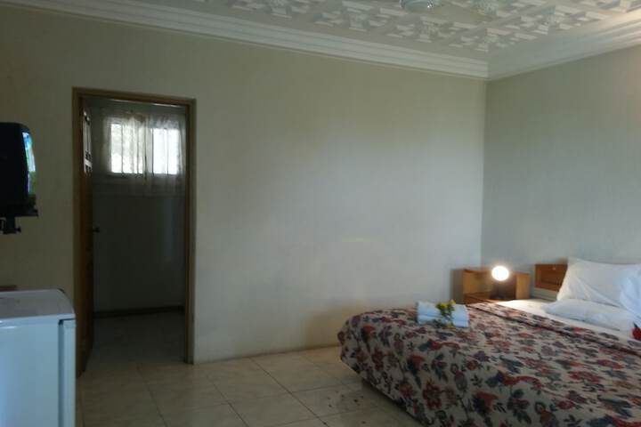 Room 5 of 27