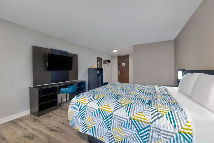 Room 5 of 30