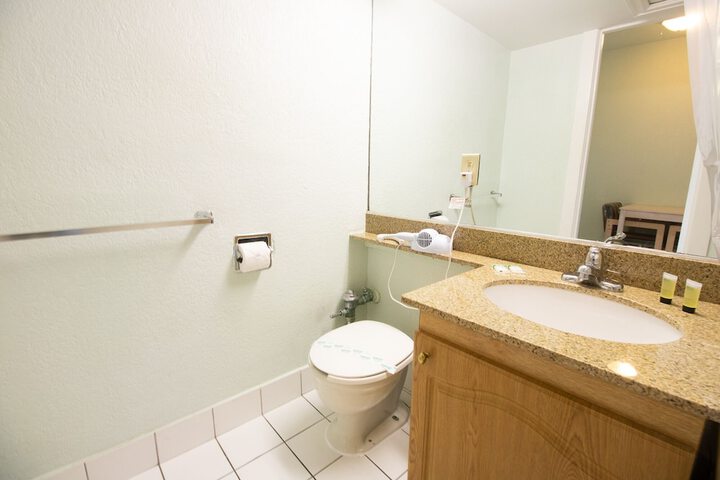 Room 16 of 31