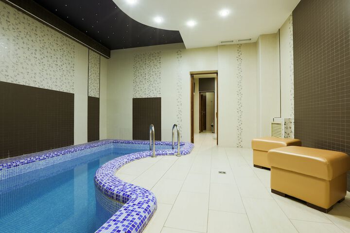 Pool 52 of 74