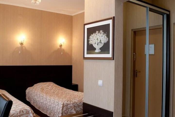 Room 27 of 59