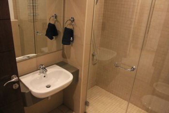 Room 6 of 31