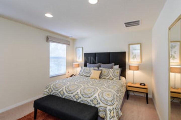 Room 321 of 687