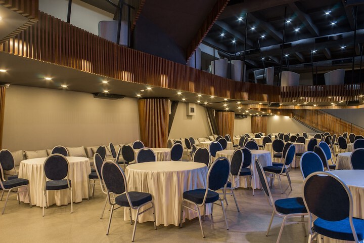 Ballroom/Hall 50 of 61