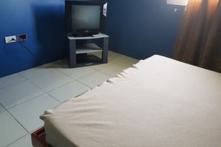 Room 8 of 26