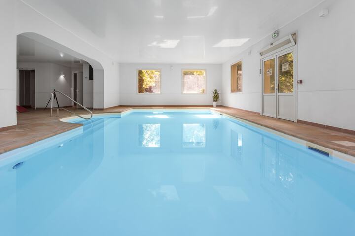 Pool 98 of 133