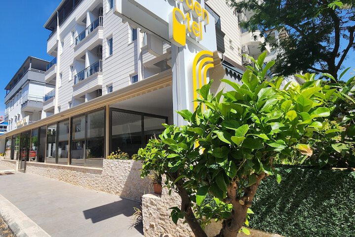 Hotel 64 of 67