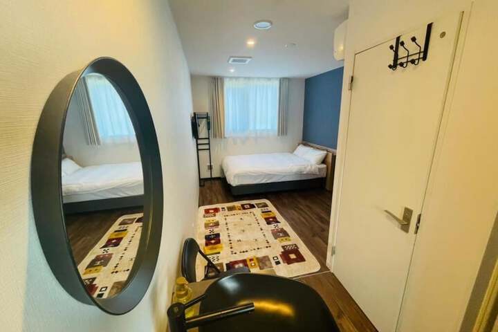 Room 13 of 51
