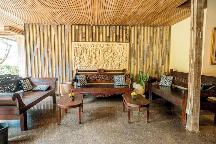 Lobby Entry