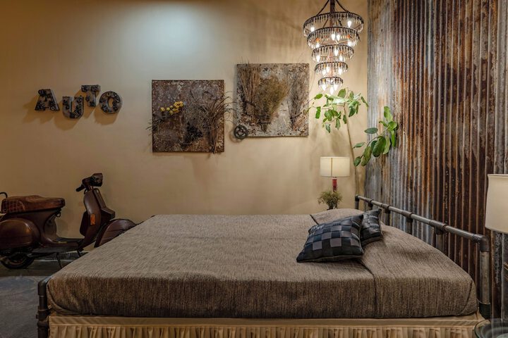 Room 3 of 41
