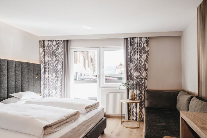 Room 14 of 56